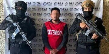 Autoridades logran la detención de doce personas.