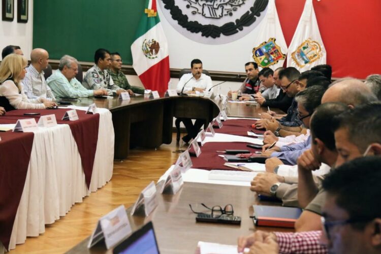 Pide Eduardo Gattas aumentar vigilancia en las colonias