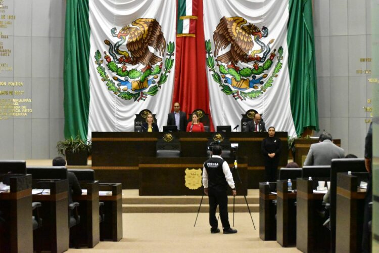Pelea de alcalde de Ocampo con su cabildo preocupa al Congreso