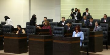 Morena recupera el control del Congreso, PAN desconoce reformas y se atrinchera en la Jucopo