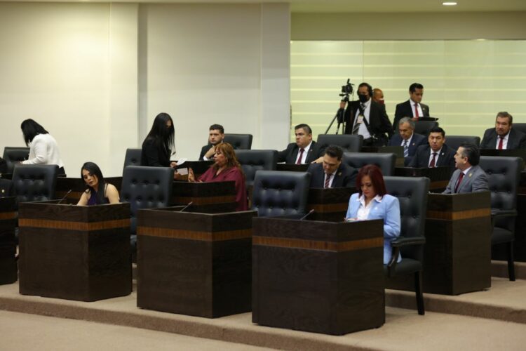 Morena recupera el control del Congreso, PAN desconoce reformas y se atrinchera en la Jucopo