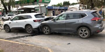Se registra fuerte choque por alcance en el 13 Carrera Torres