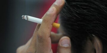 Fumar en estos lugares puedes ser acreedor a una multa de 3 mil pesos