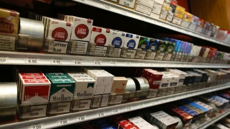 Entra en vigor Ley General de Tabaco: tiendas tienen prohibido exhibir cigarros