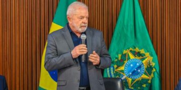 Lula da Silva reafirma su compromiso con los Brasileños.