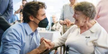 Ministro de Canadá reitera su compromiso con las personas adultas de aquella nación.