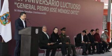 Alcalde de Victoria lleva acabo honores dedicados al 157 aniversario luctuoso del General Pedro José Méndez.