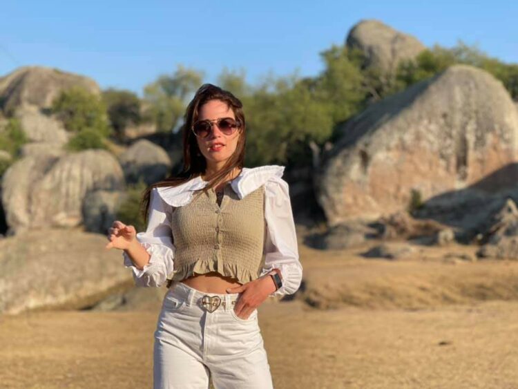 Ara Saldivar una actriz y cantante que ha logrado poner en alto a su natal Ciudad Victoria.