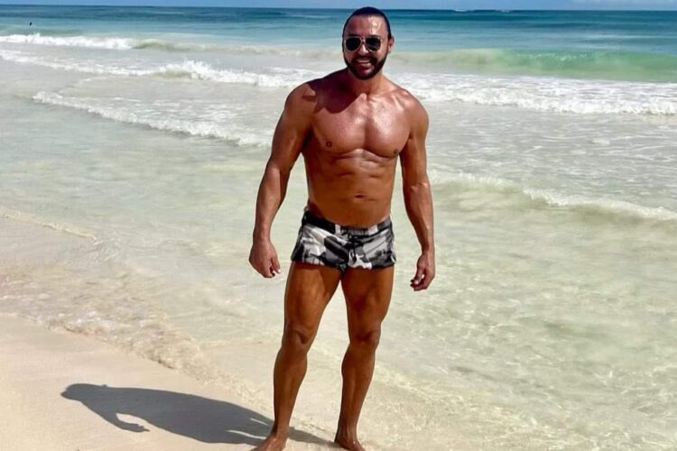 Conoce a Latin Lover un Regio multifacetico.