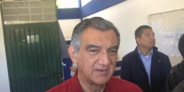 Emite su voto Américo Villarreal y reporta cero incidentes