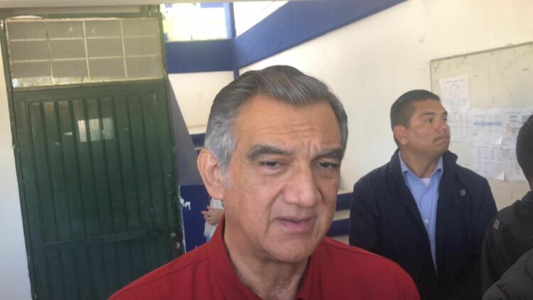 Emite su voto Américo Villarreal y reporta cero incidentes