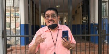 Se manifiestan Maestros de la primaria, Felipe Pescador