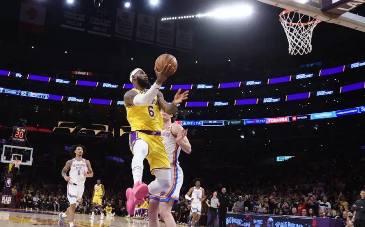 LeBron James se convierte en el maximo anotado de la NBA