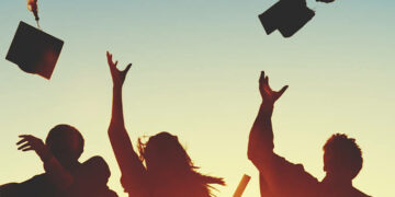 Itabec otorgará créditos a egresados para tramitar título