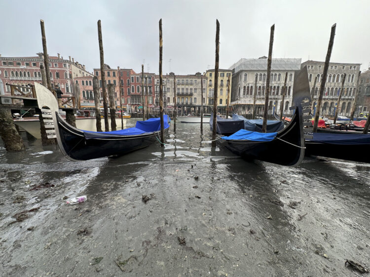 Venecia: Sus famosos canales se encuentran casi secos