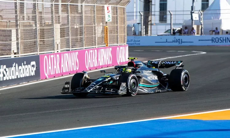 El futuro de Hamilton es incierto asegura Mercedes