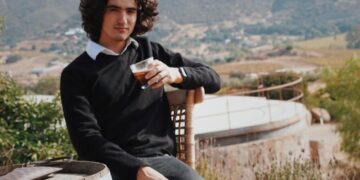 Sebastian Poza joven actor con gran talento.