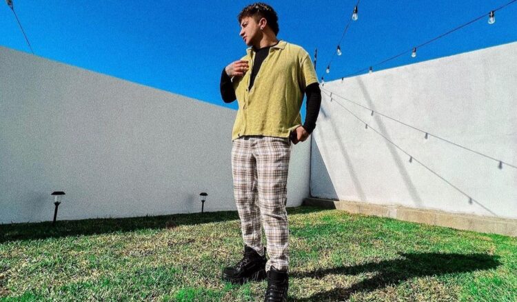 Mario Aguilar conocido Youtuber con gran simpatía.