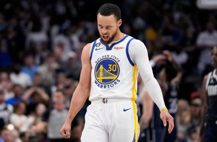 Warriors consiguen triunfo crucial al vencer a Mavericks 127-125
