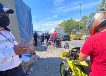 Tránsito infracciona a 10 motociclistas al día