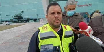 Combate de incendio de Los Morelos avanza un 60%