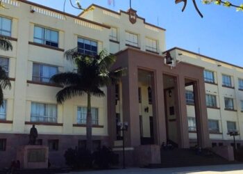 Anuncia gobernador incremento salarial a burócratas