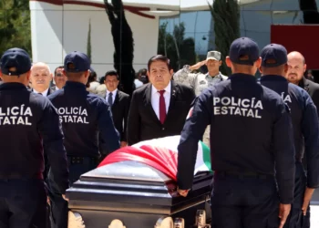 Despiden a policía caído en ataque en Río Bravo