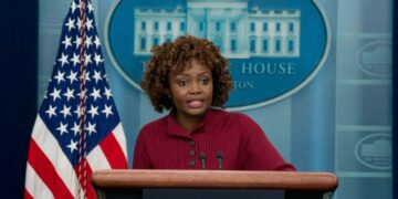 Portavoz de la Casa Blanca tacha de inaceptable lo sucedido en Matamoros, Tamaulipas.