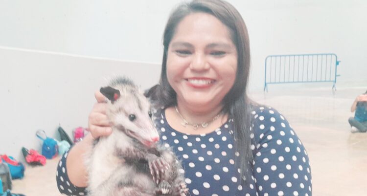 Lleva a cabo Mia Fressy campaña de concientización del cuidado de las   Zarigüeyas.