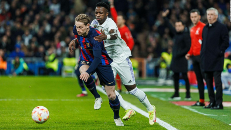 Real Madrid golea al FC Barcelona y avanza a la final de la Copa del Rey