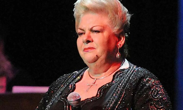 Celebra sus 76 años Paquita la Del Barrio