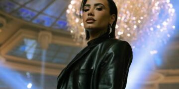 Demi Lovato lanza nueva versión de su éxito Cool for the Summer.