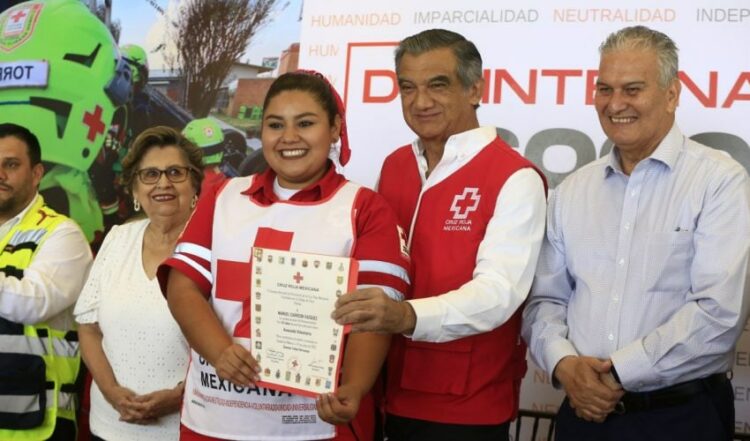 Preside Américo evento del Día del Socorrista