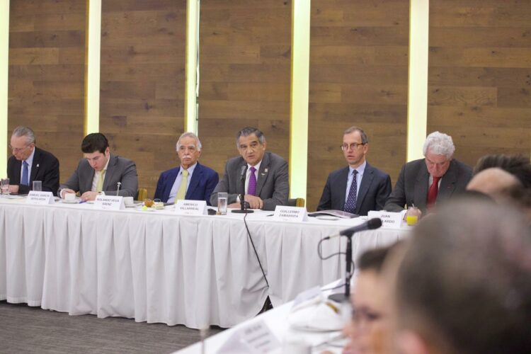 Expone Américo sus proyectos ante el CCE; le reconocen avances en seguridad