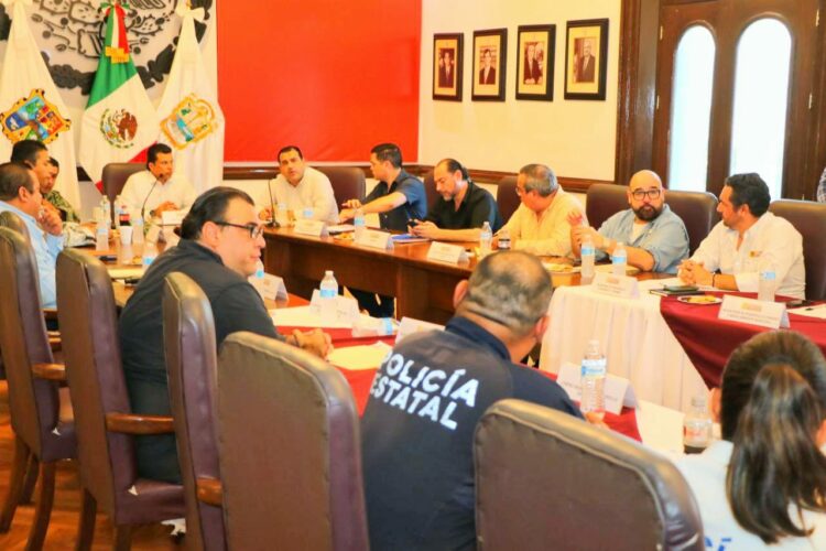 Atiende Alcalde denuncias ciudadanas en Mesa de Seguridad.