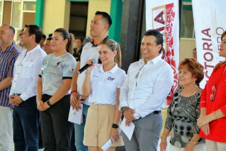 Acerca DIF Victoria oportunidades a jóvenes