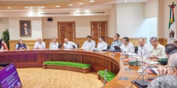 Preside Gobernador reunión de seguridad en Nuevo Laredo