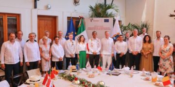 Son huéspedes distinguidos   de Victoria embajadores de la Unión Europea