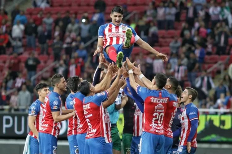 Alan Pulido a un paso de llegar a las Chivas para la Apertura 2023