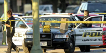 Asesinan a balazos a sujeto en centro comercial de San Antonio, Texas