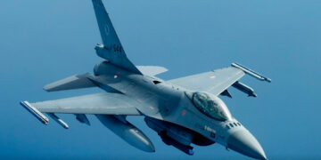 Coalición de Once Países Aliados Entrenará a Pilotos Ucranianos en F-16 a partir de Agosto