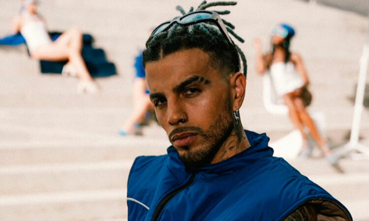 Rauw Alejandro Deslumbra con ‘Playa Saturno’, Su Nuevo Álbum en Honor al Reguetón Clásico»