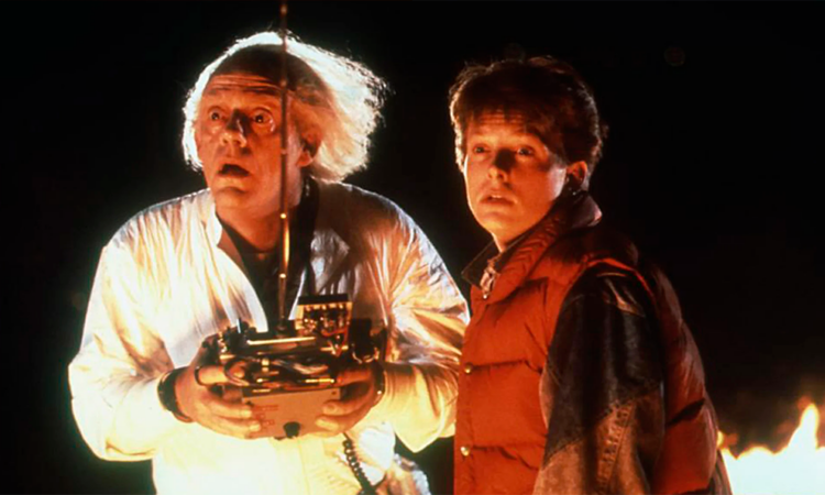 «Celebrando 38 años de ‘Volver al Futuro’: un vistazo atrás en el tiempo al clásico de ciencia ficción»