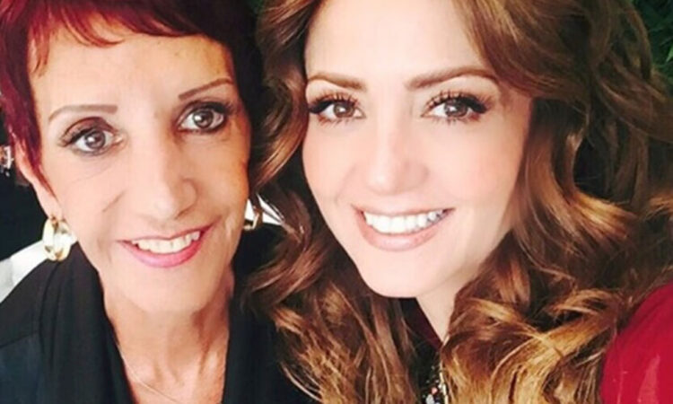 Andrea Legarreta despide a su madre con emotivo mensaje