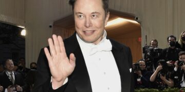 Elon Musk recupera su título de la persona más rica del mundo