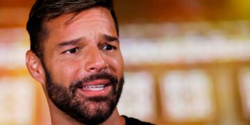 Abogado del sobrino de Ricky Martin solicita investigación sobre la salud mental del cantante