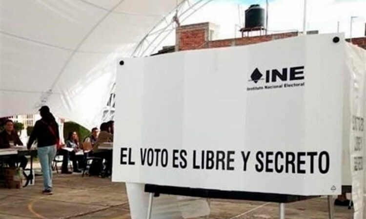 México muestra retroceso hacia el autoritarismo