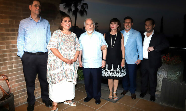 Xóchitl Gálvez se reúne con empresarios en preparación para elecciones presidenciales 2024