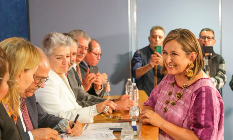 Xóchitl Gálvez se Registra como Precandidata del Frente Amplio por México