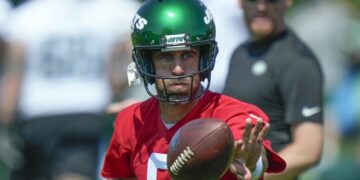 Aaron Rodgers se Ausentará del Juego Inaugural del Salón de la Fama de la NFL